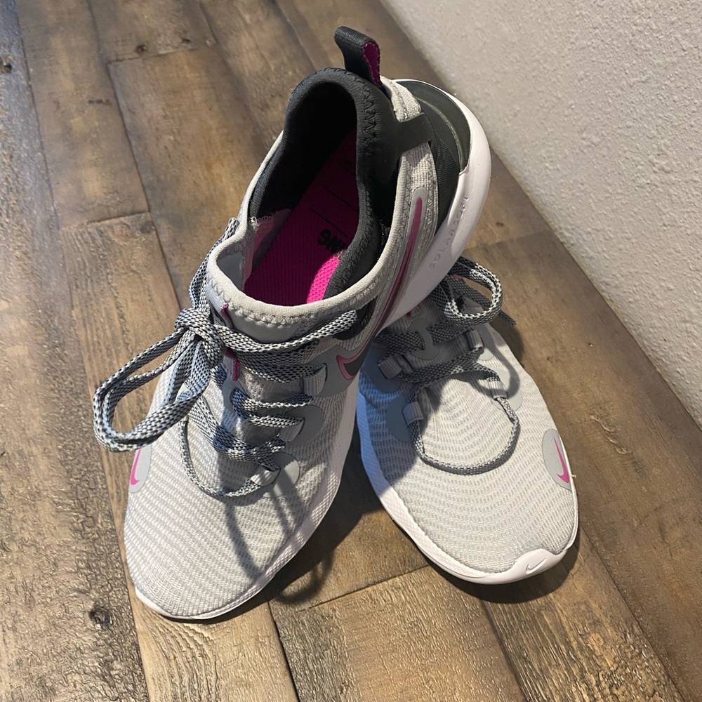 *SOLD* Nike Womens Flex 2020 RN Running Shoe